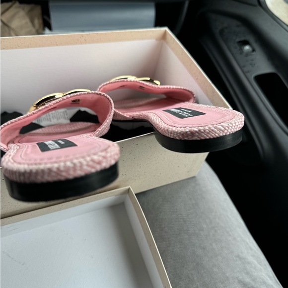 Dolce and Gabbana light pink slides - Picture 2 of 8